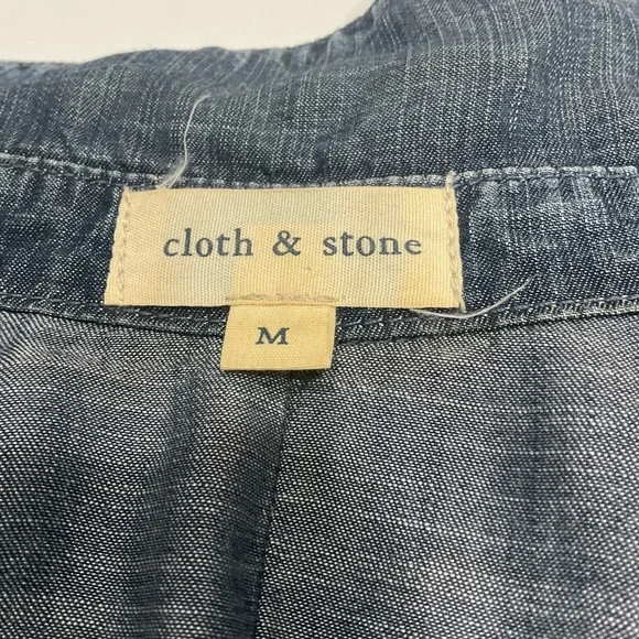 ☃️☃️ Cloth & Stone Women’s Buttoned Sleeves Pockets Longer Back Shirt, M - Picture 9 of 11